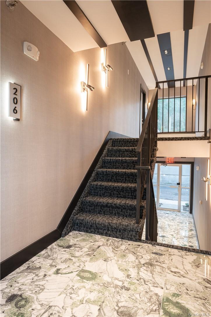 8-12 S Boulevard, Unit 12-202 photo 18