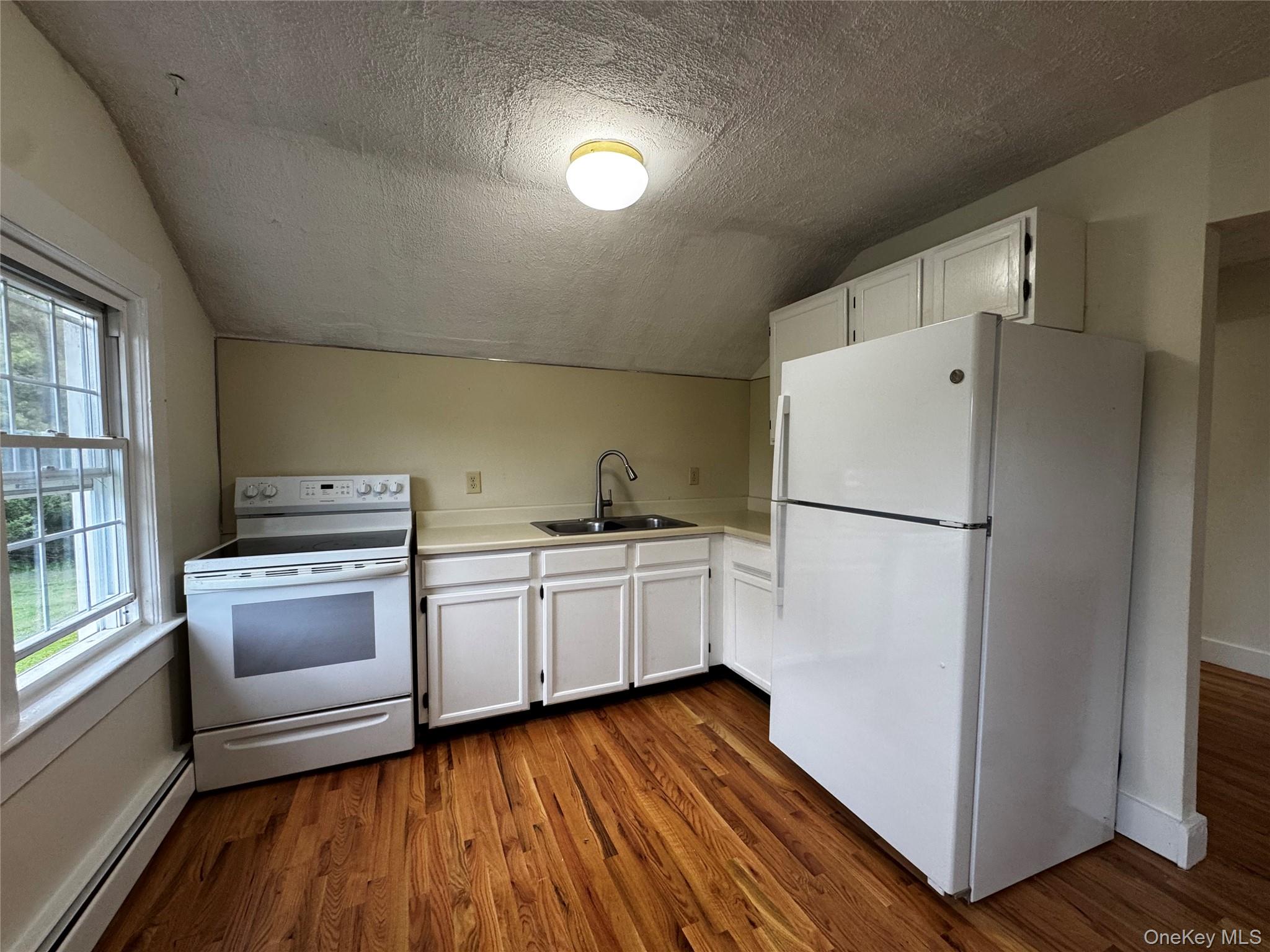205 Union Street, Unit 2 photo 3