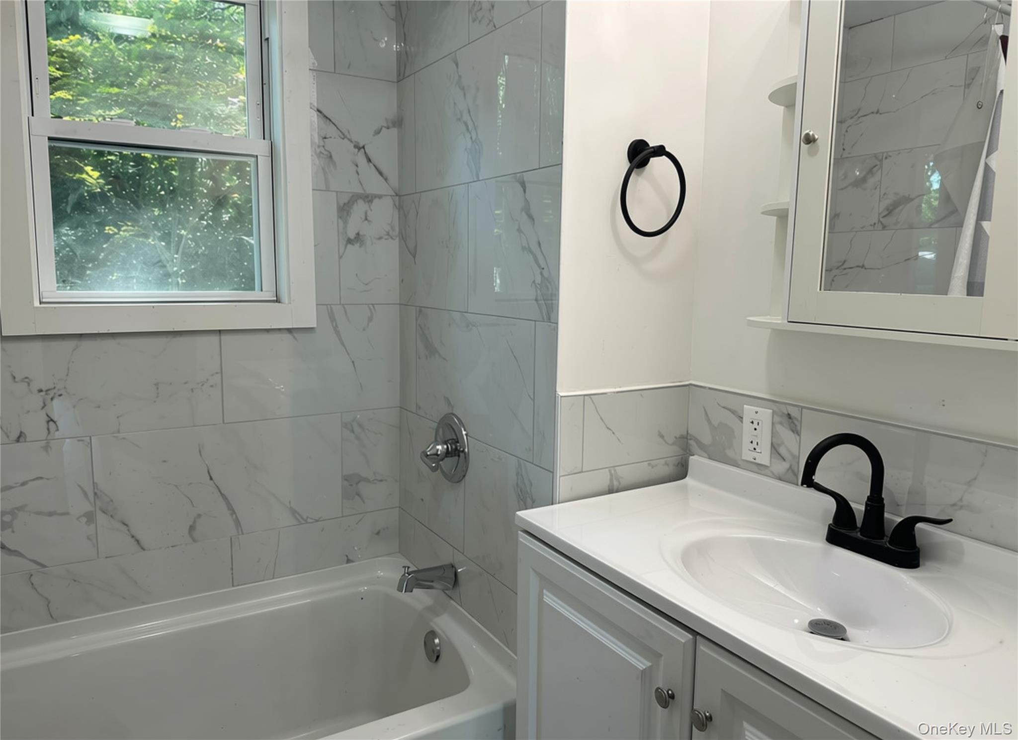 10 Barclay Road – For Sale photo 13