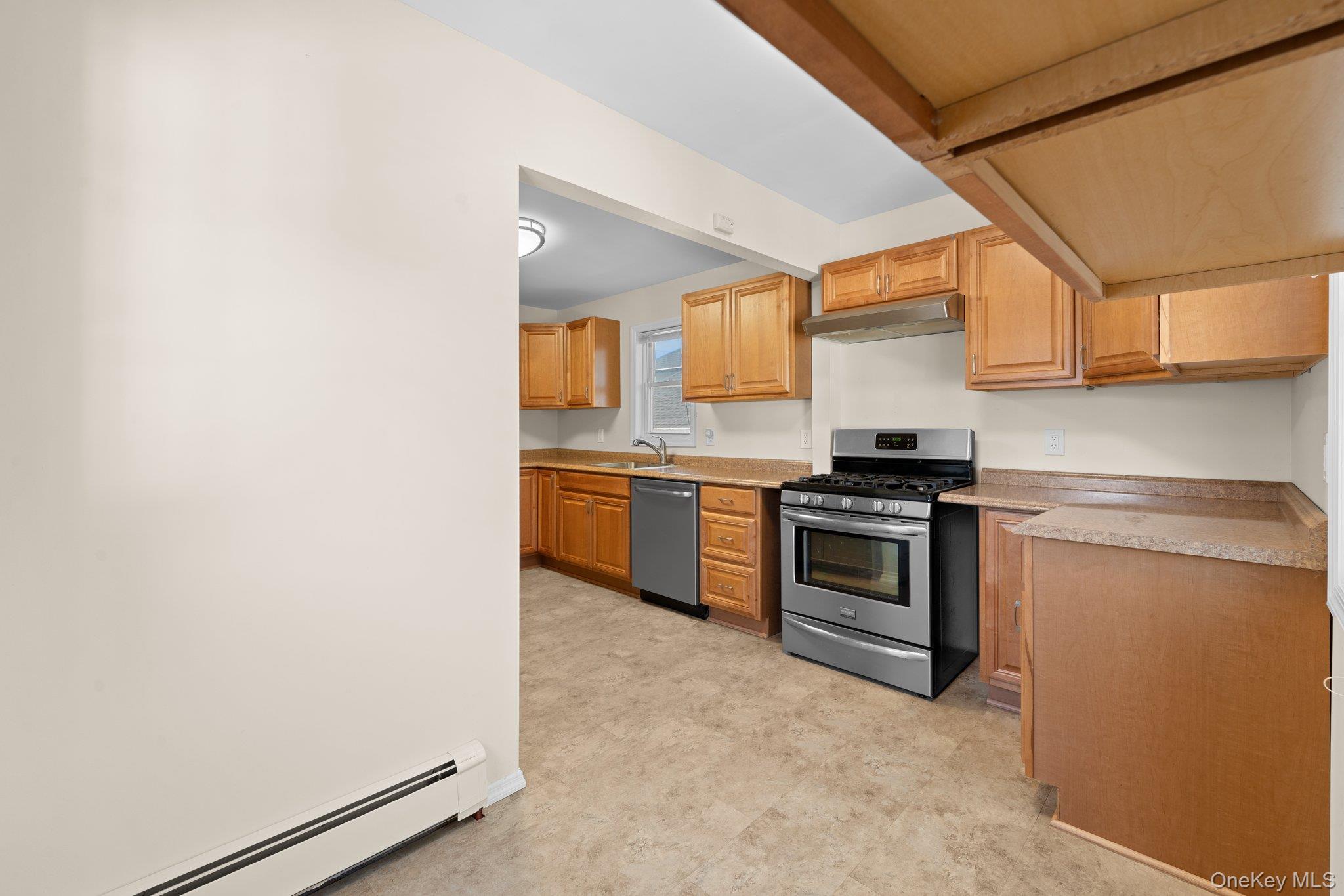 109 Laurel Street – For Sale photo 16