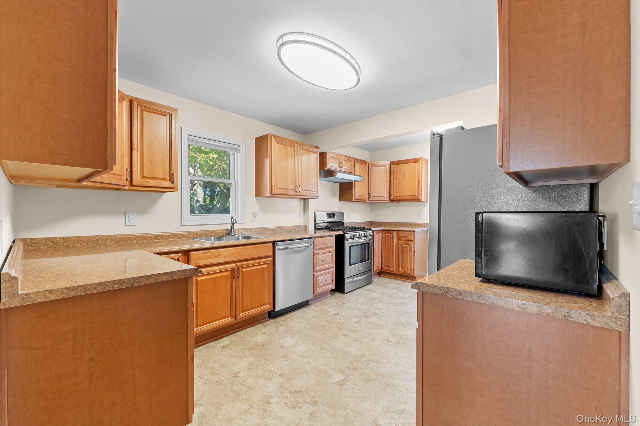 109 Laurel Street – For Sale photo 13