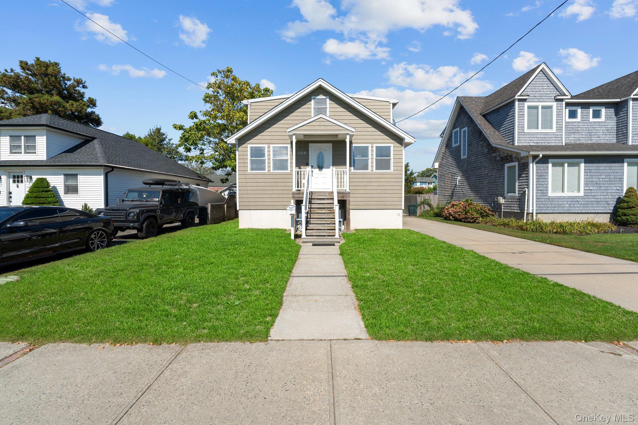 109 Laurel Street – For Sale photo 2