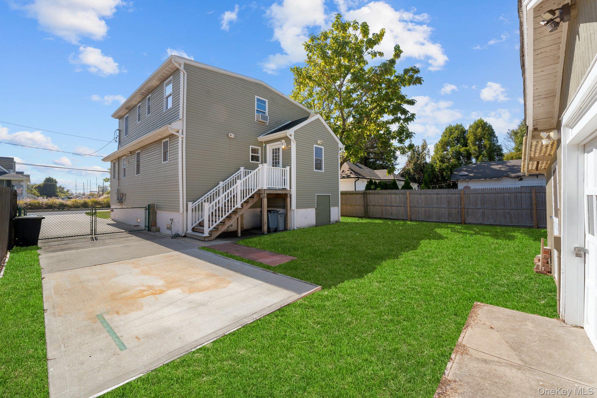 109 Laurel Street – For Sale photo 35