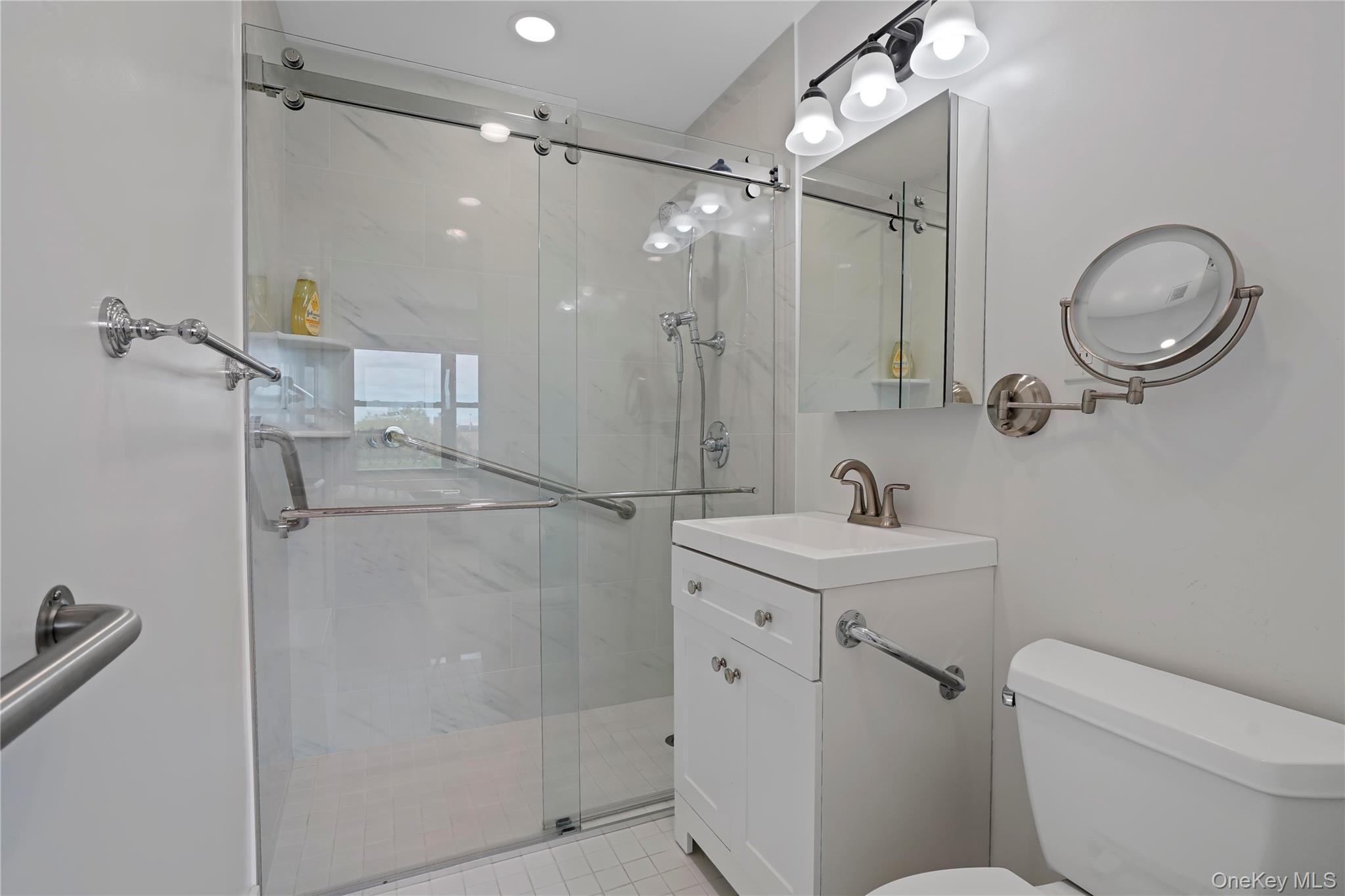 56 Doyer Avenue, Unit 6F photo 24