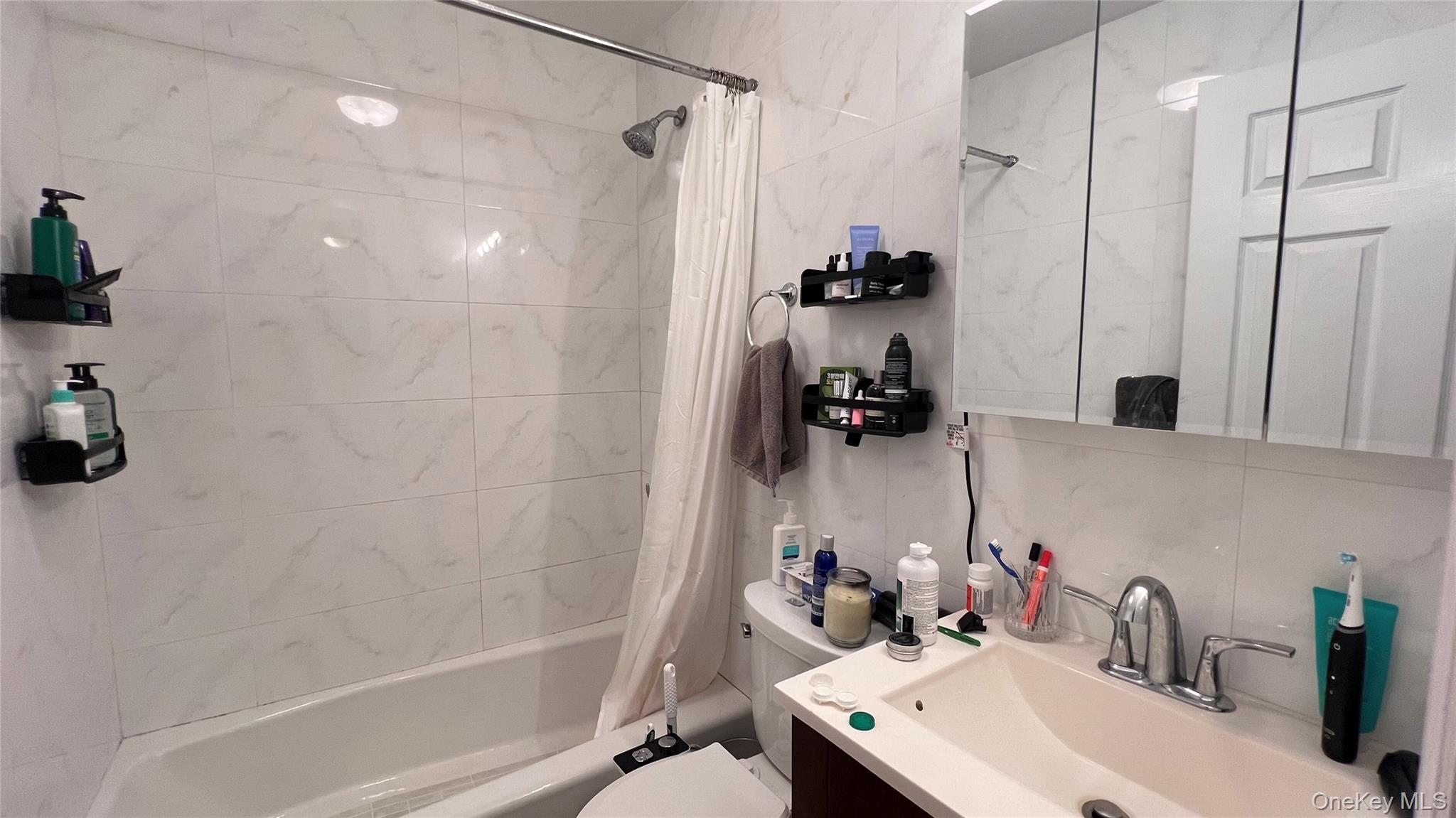 1044 47th Avenue, Unit 3F photo 5