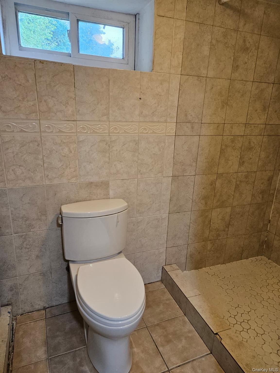 19 W 11 Street – For Rent photo 5