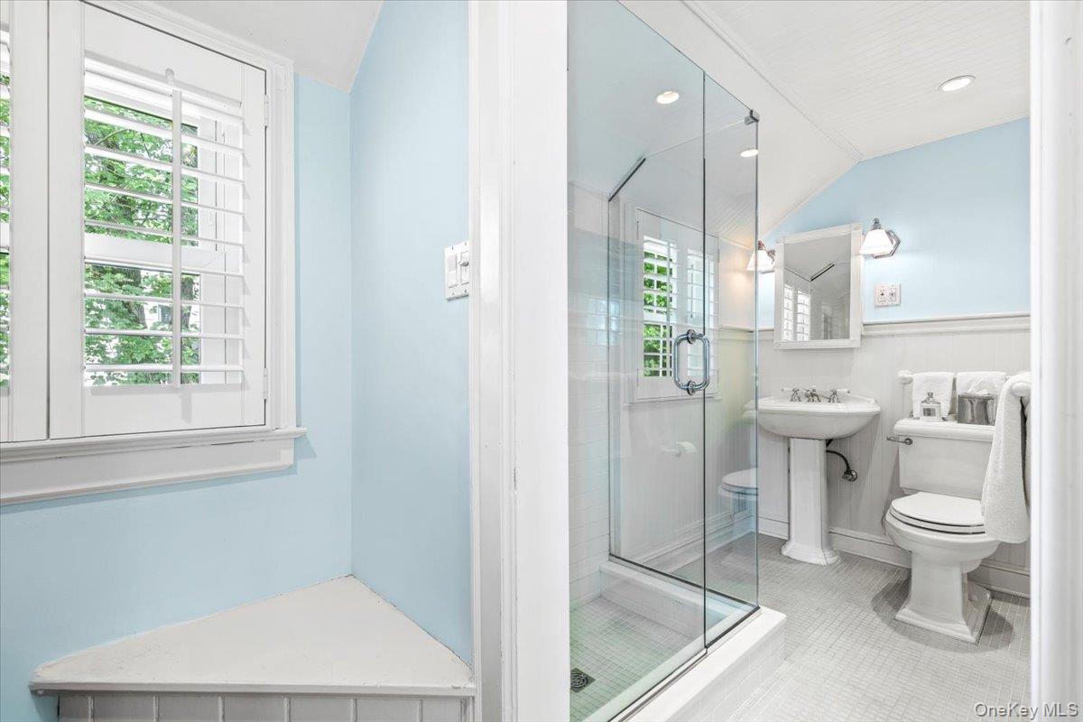 128 RALPH Avenue – For Sale photo 19