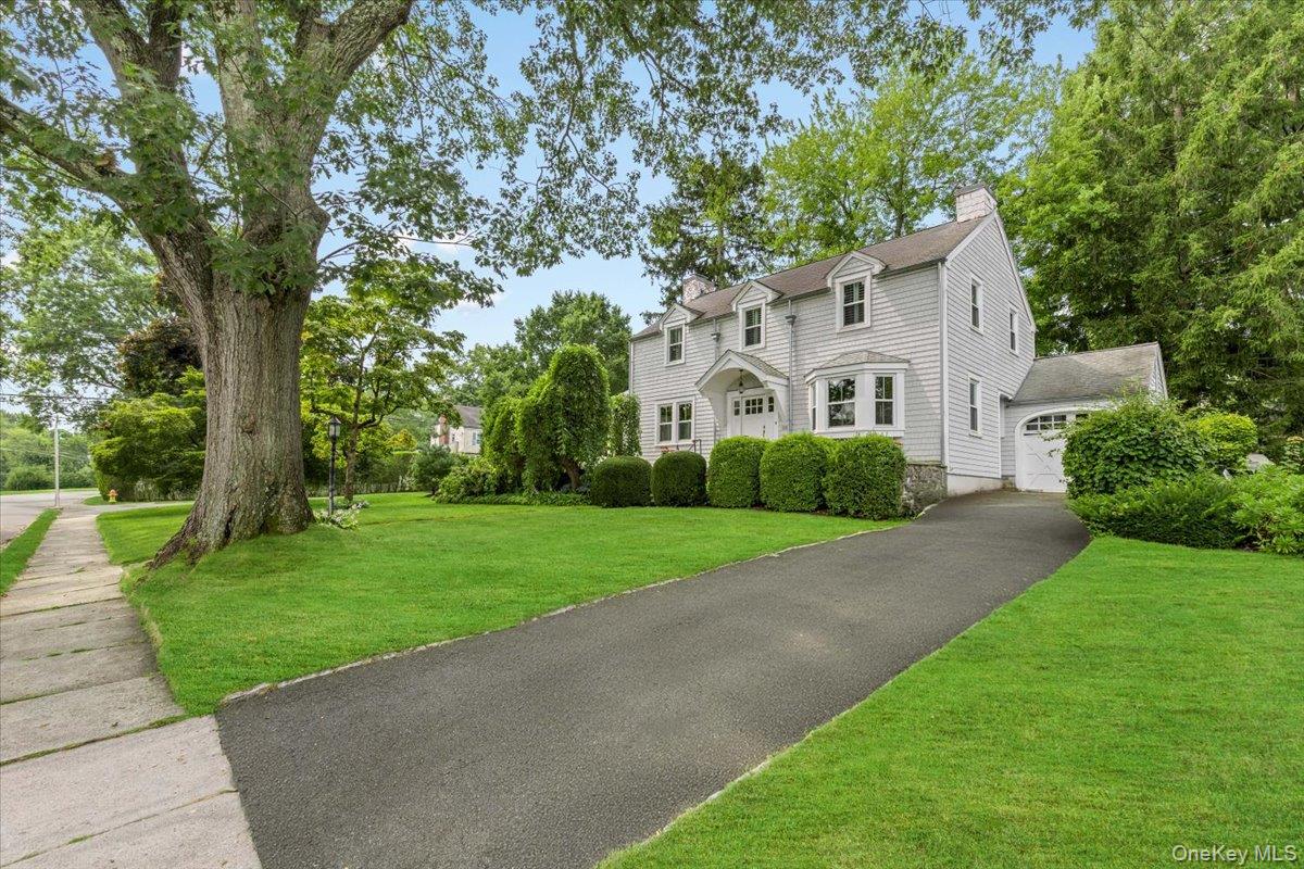 128 RALPH Avenue – For Sale photo 2