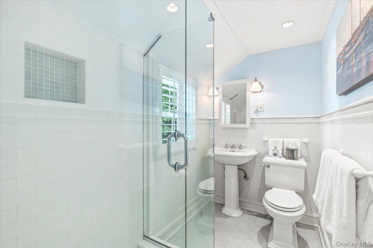 128 RALPH Avenue – For Sale photo 20
