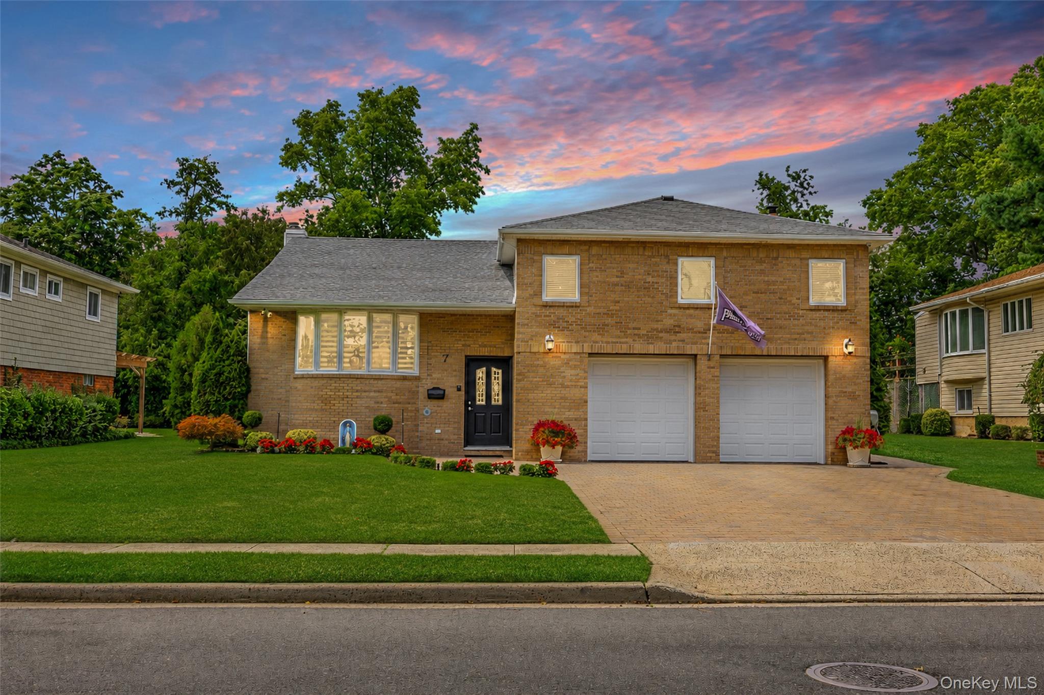 7 Monterey Drive – For Sale