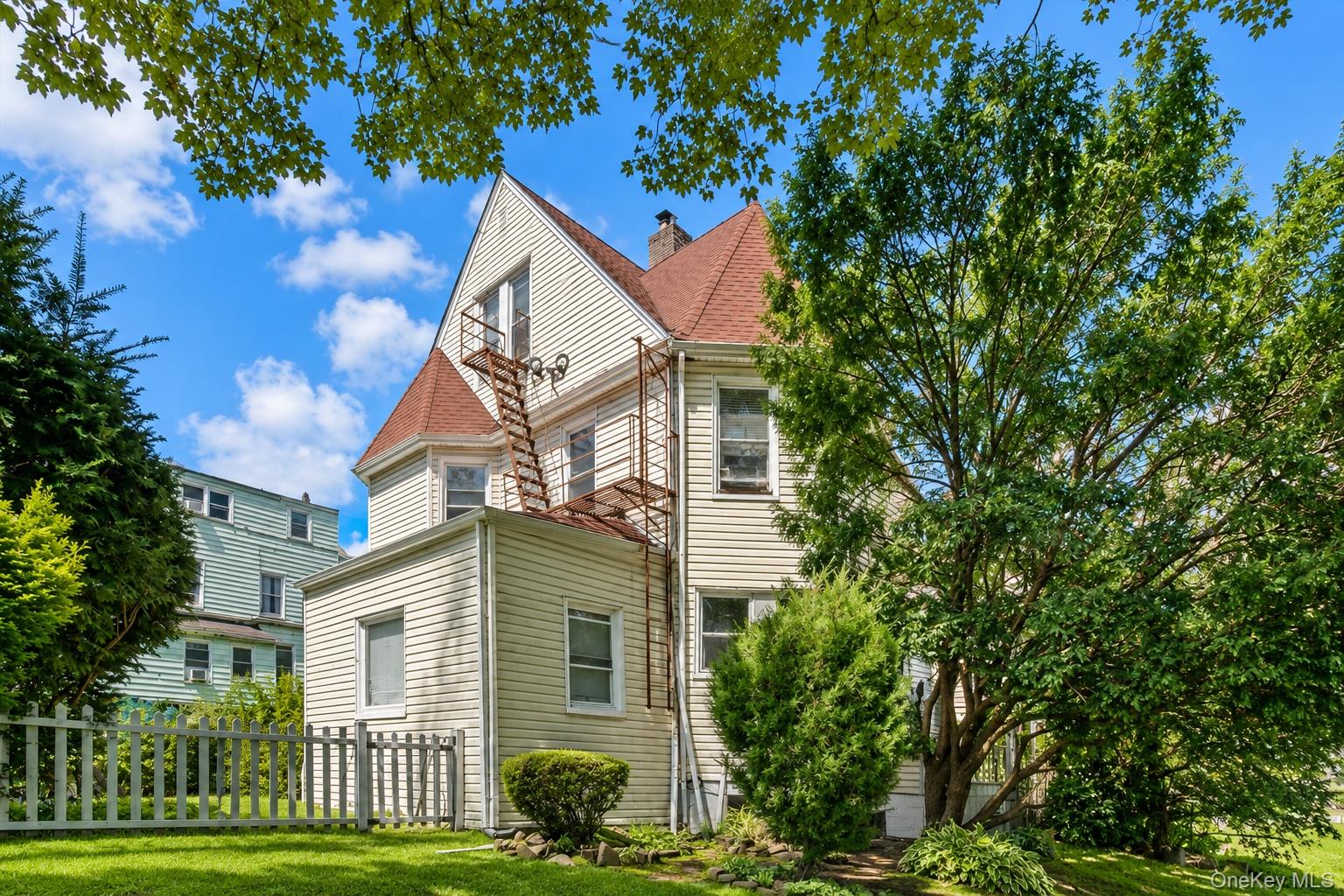 124 Union Avenue – For Sale photo 2