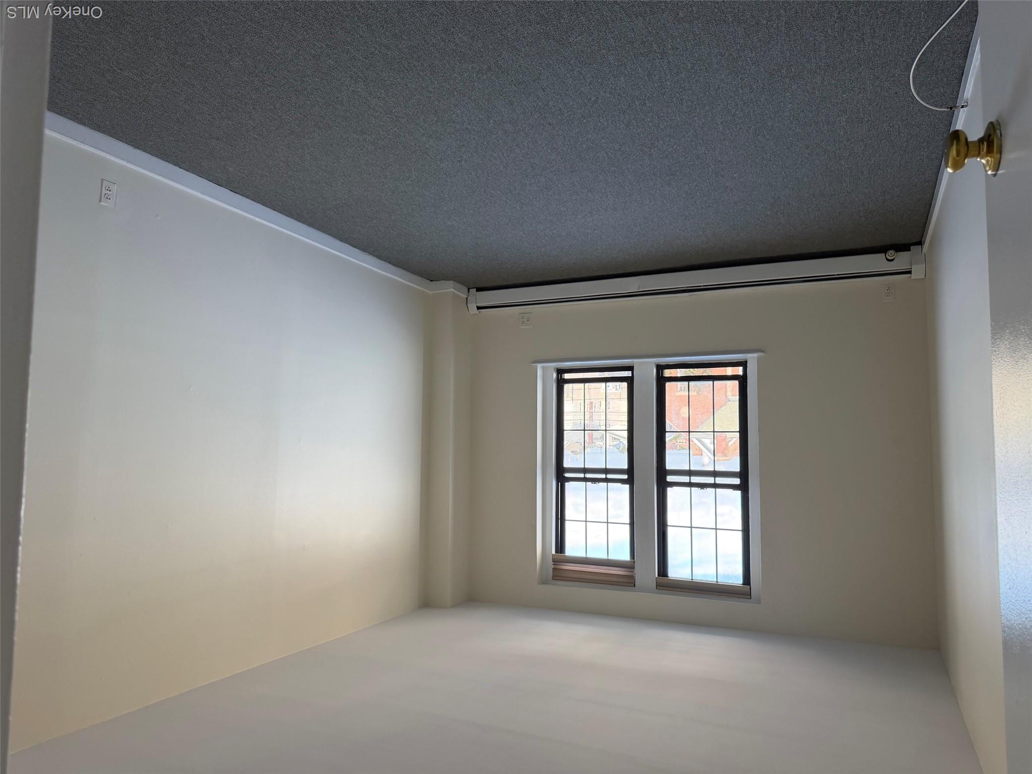 310 Riverside Boulevard, Unit 3G photo 4