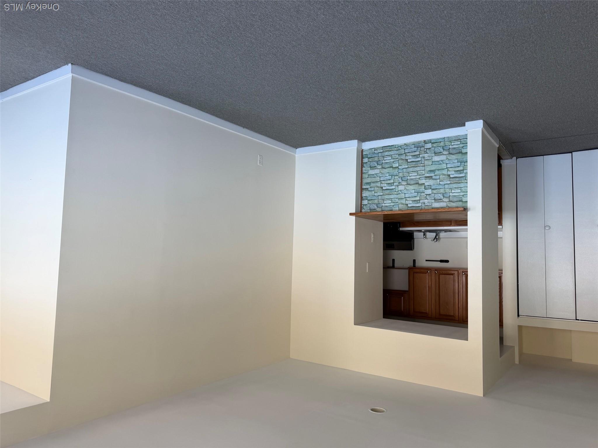310 Riverside Boulevard, Unit 3G photo 6