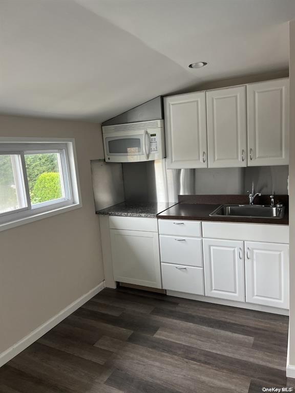 1227 Daffodil Lane – For Rent photo 10