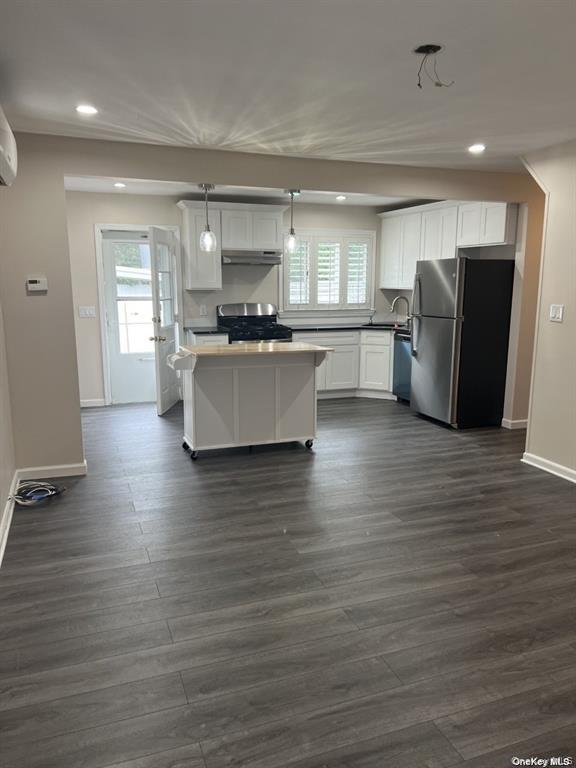 1227 Daffodil Lane – For Rent photo 4