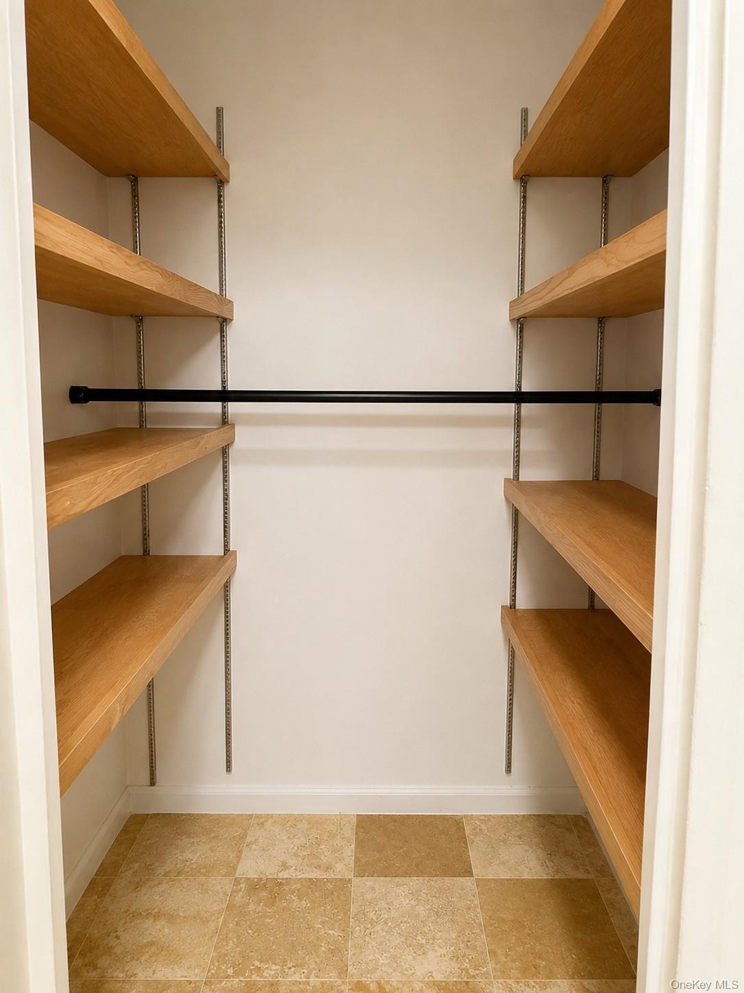 320 S Broadway, Unit T4 photo 6