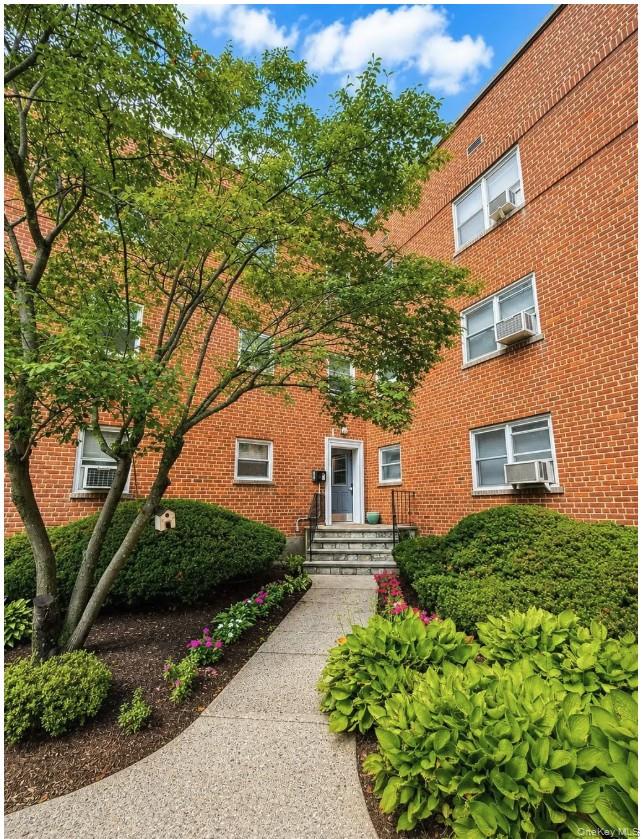 320 S Broadway, Unit T4