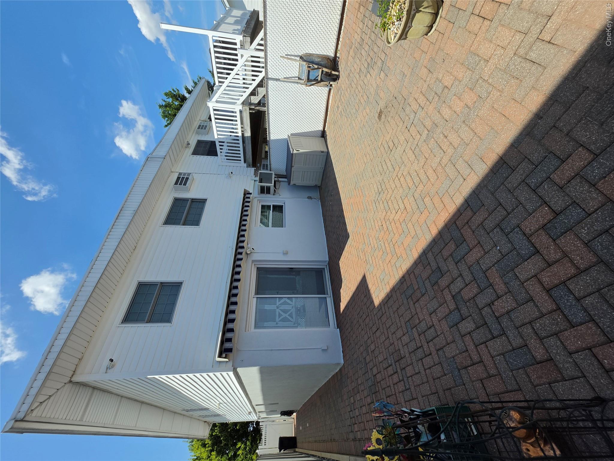 164-15 98th Street – For Sale photo 32