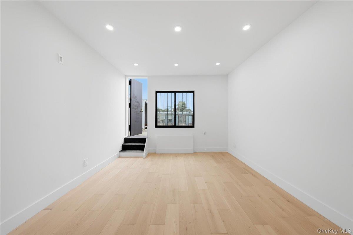 122 E 46th Street – For Sale photo 9