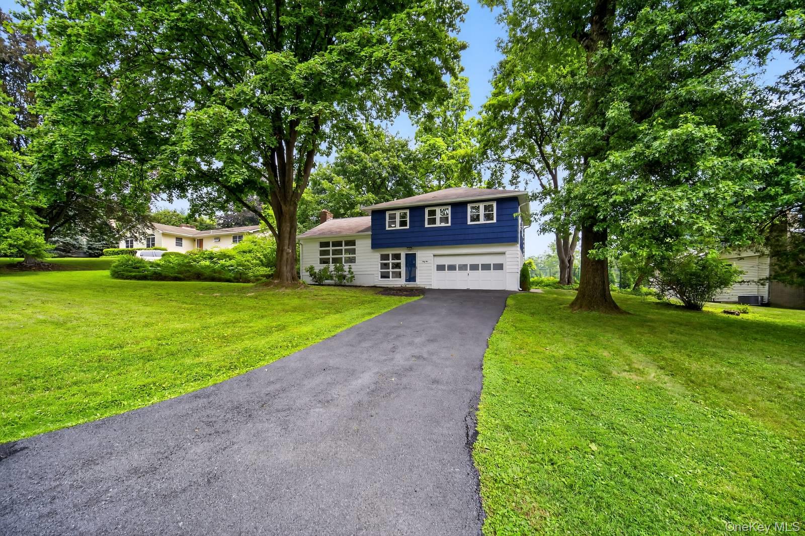 31 Old Farms Road – For Sale photo 2