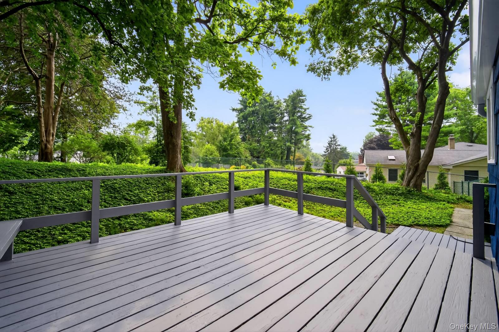 31 Old Farms Road – For Sale photo 23