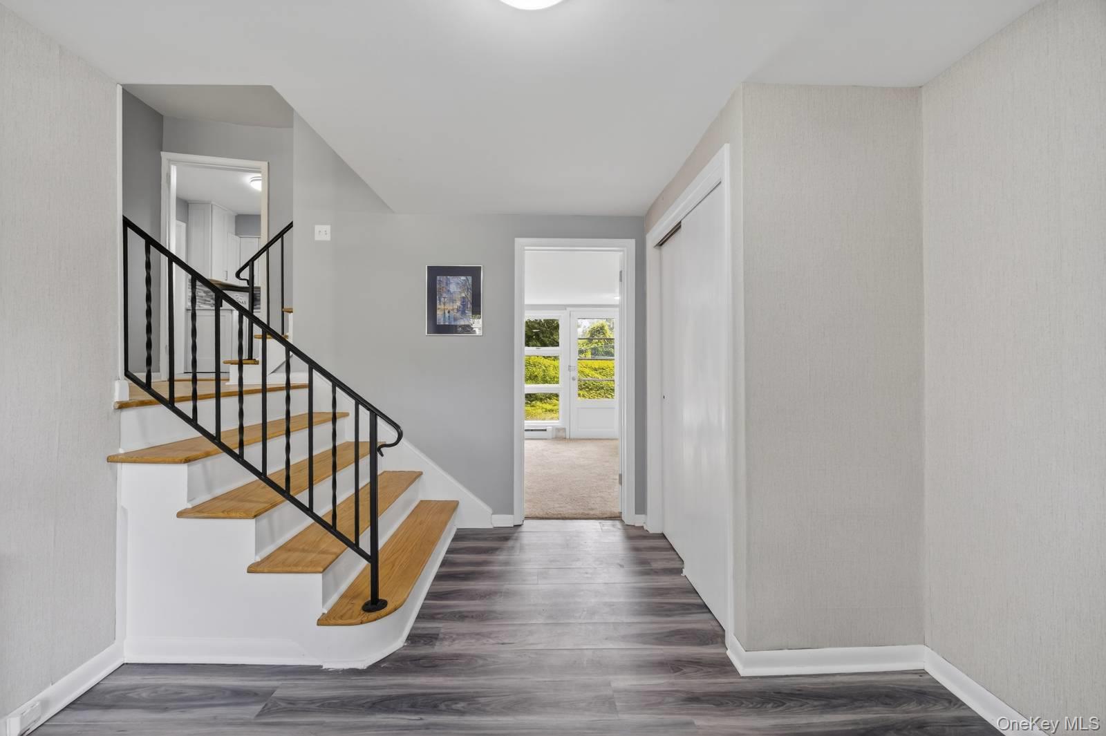 31 Old Farms Road – For Sale photo 5