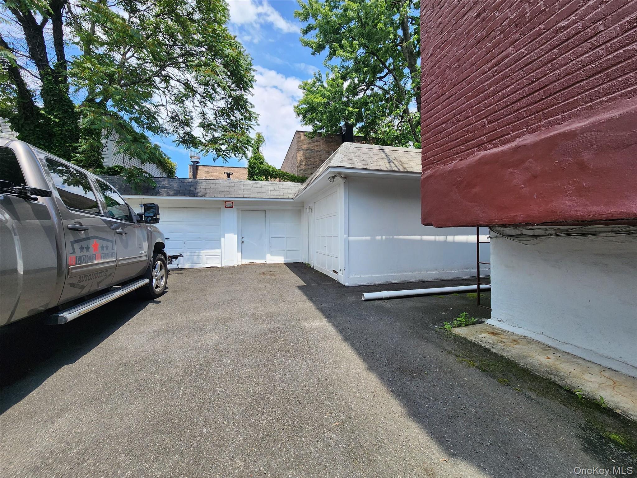836 Revere Avenue – For Sale photo 29