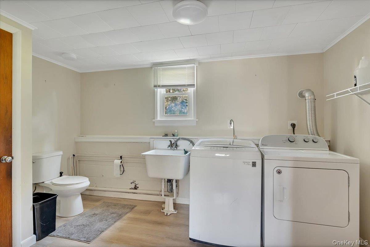 10 Eastland Avenue – For Sale photo 41