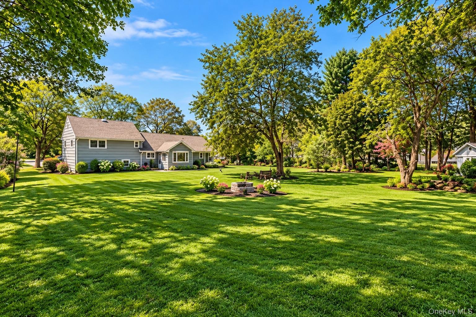 10 Eastland Avenue – For Sale photo 36