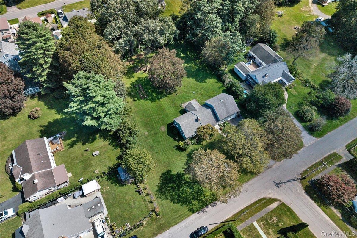 10 Eastland Avenue – For Sale photo 44