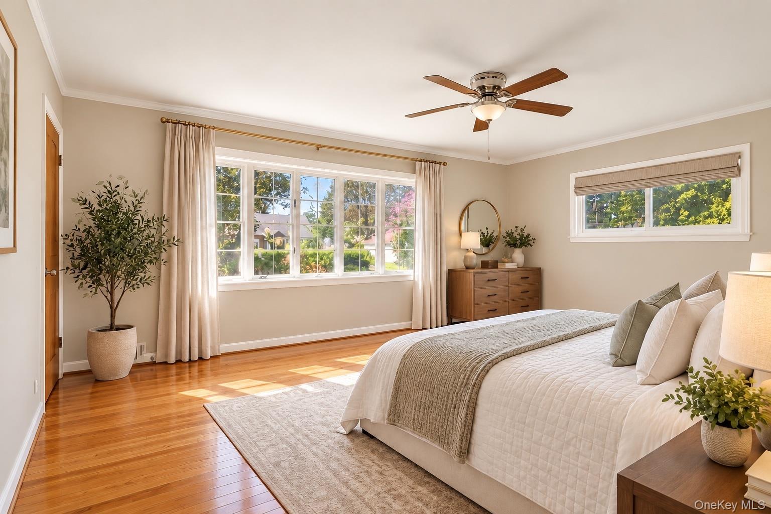 10 Eastland Avenue – For Sale photo 19