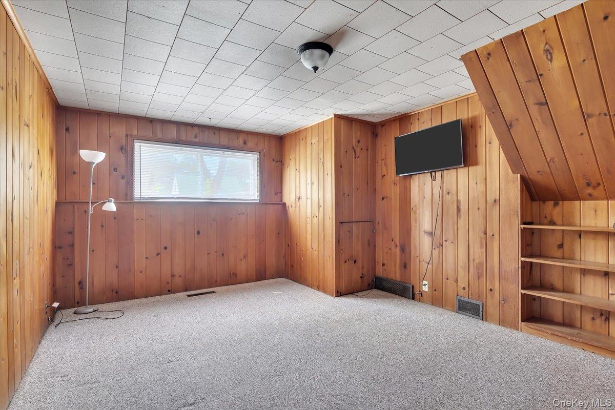 10 Eastland Avenue – For Sale photo 34