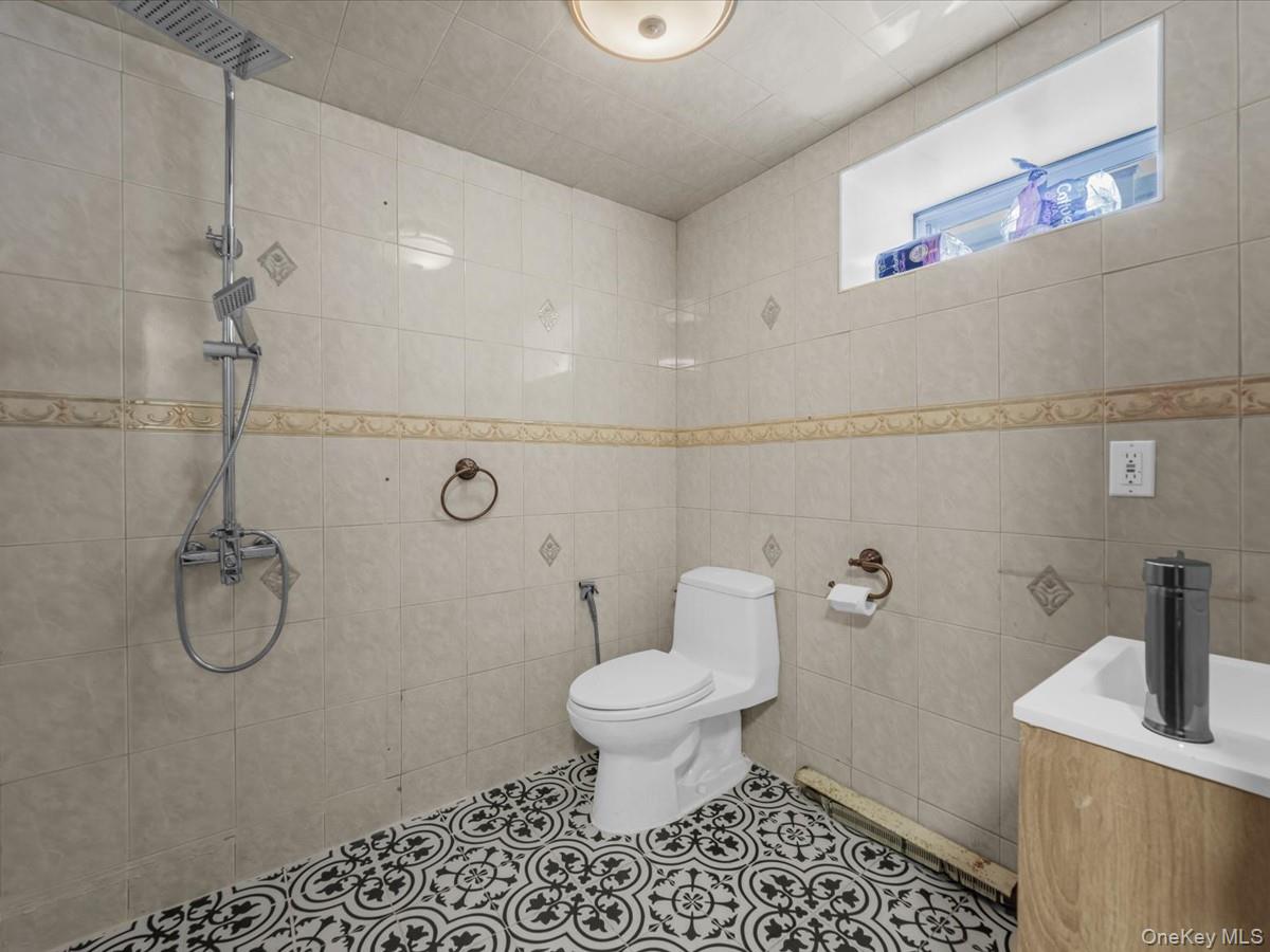 252-15 82nd Avenue – For Sale photo 21