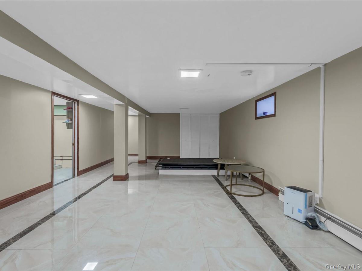 252-15 82nd Avenue – For Sale photo 19