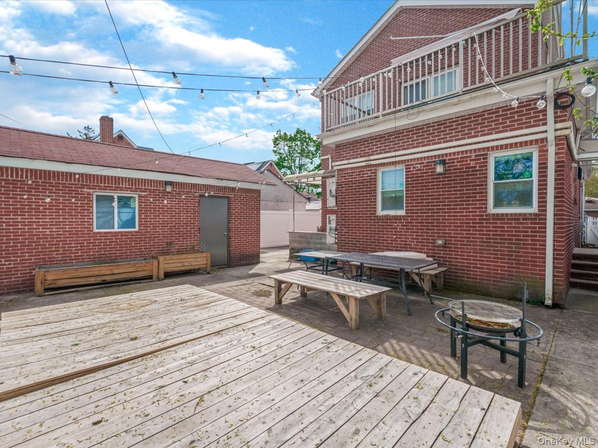 252-15 82nd Avenue – For Sale photo 25