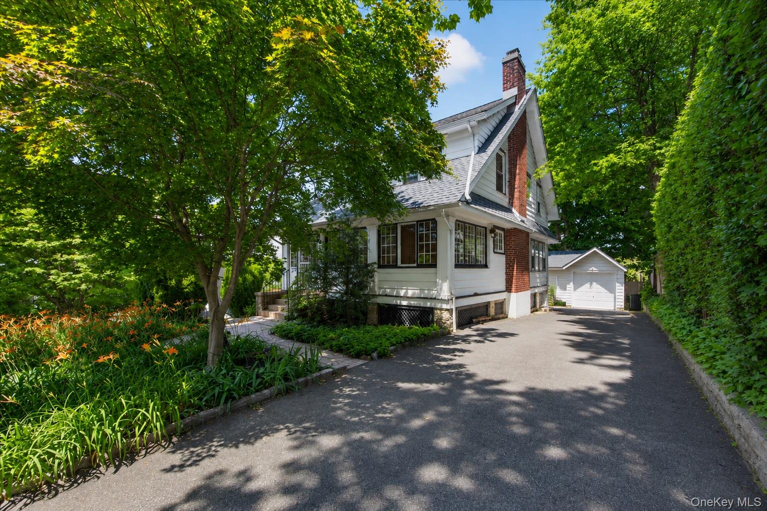 77 Irving Place – For Sale photo 2