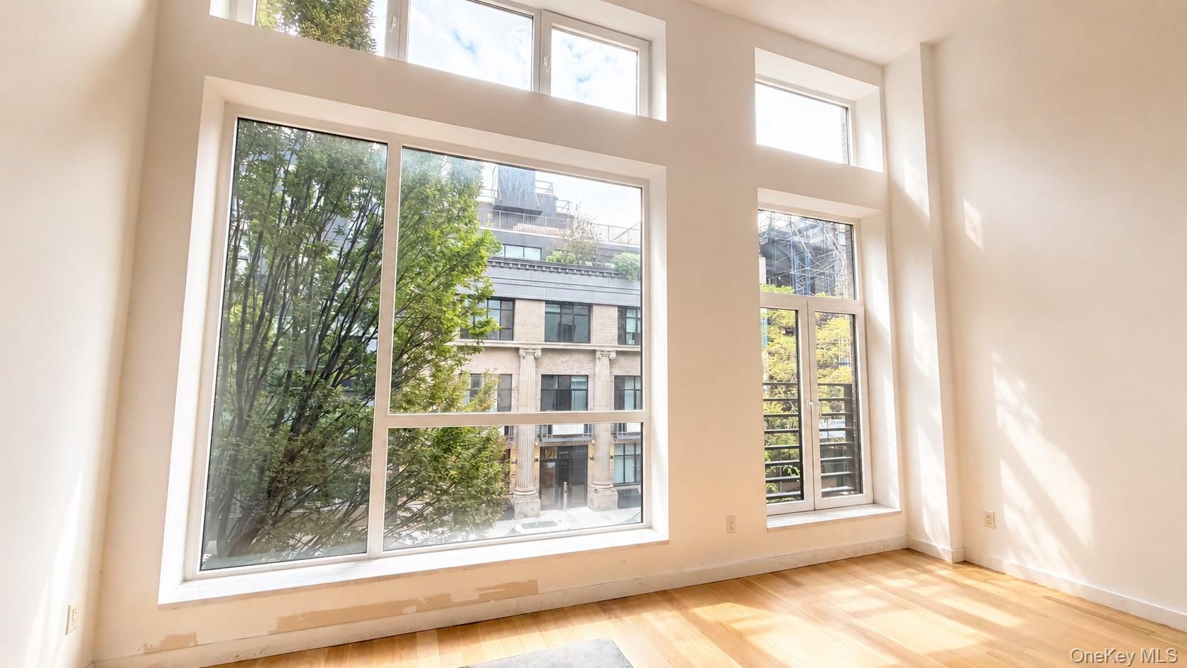 138 Huron Street, Unit 2A photo 2
