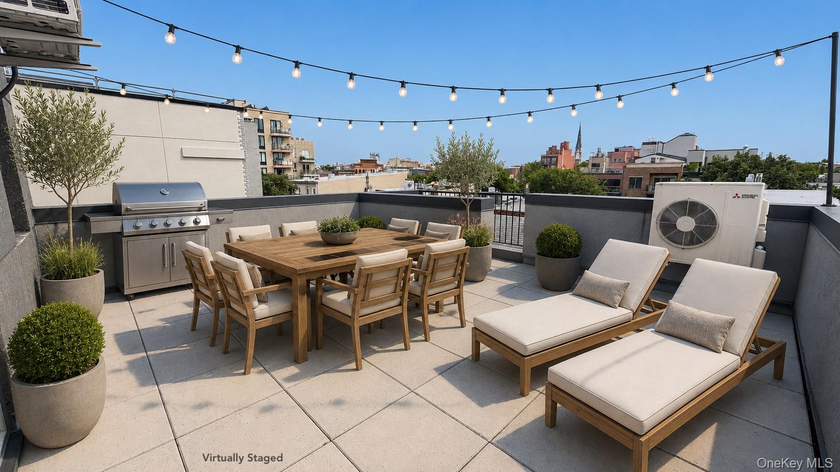 138 Huron Street, Unit Penthouse