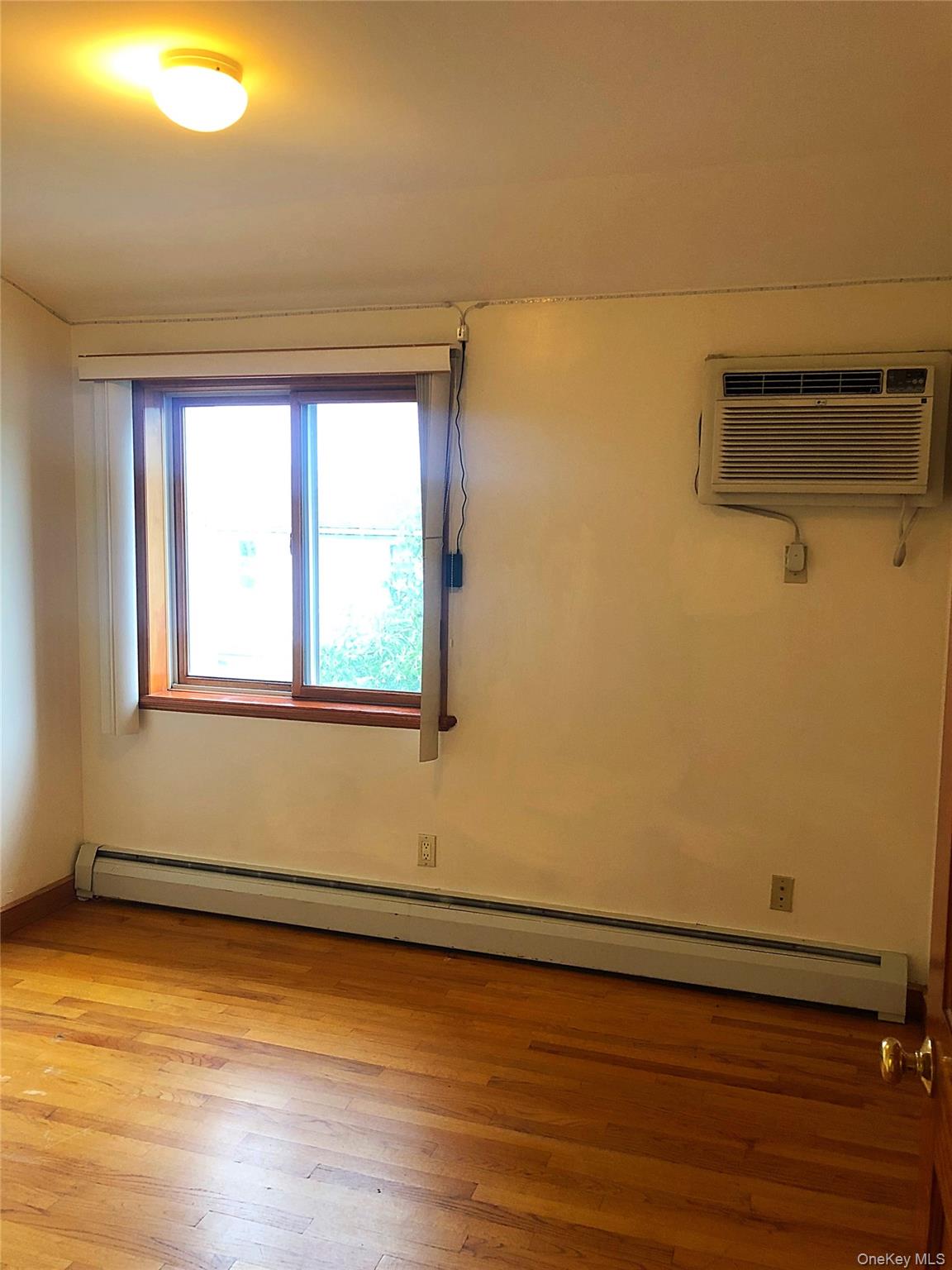 16446 77th Avenue – For Rent photo 10