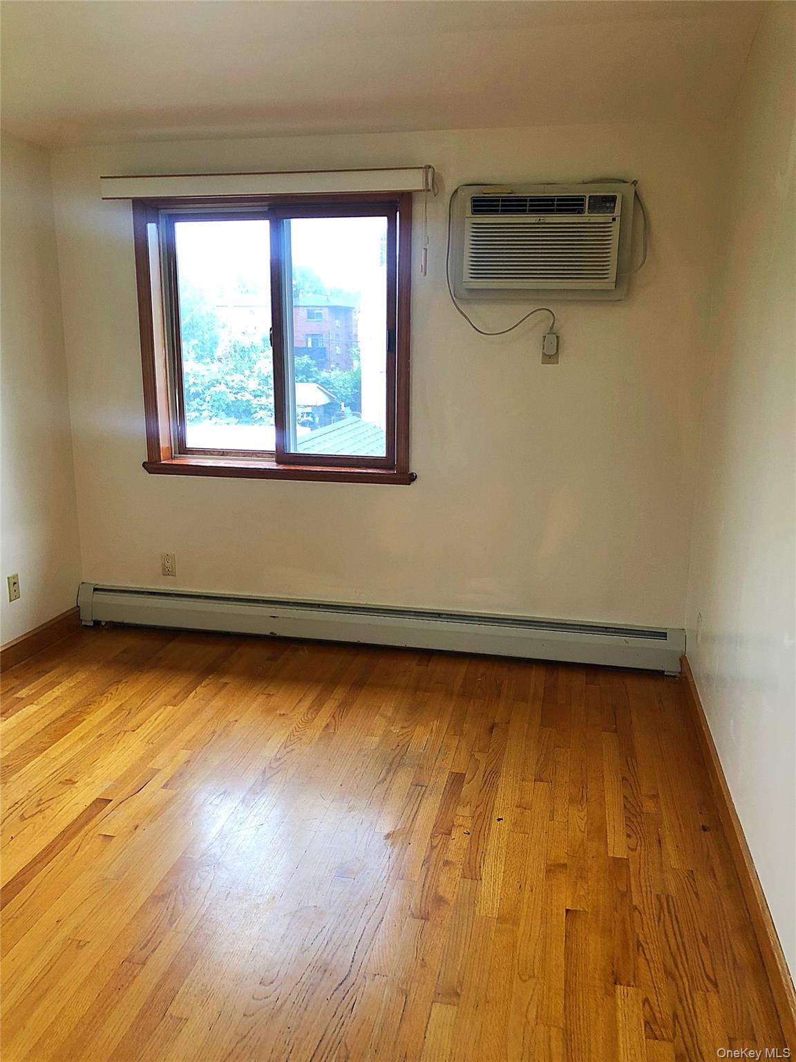 16446 77th Avenue – For Rent photo 14