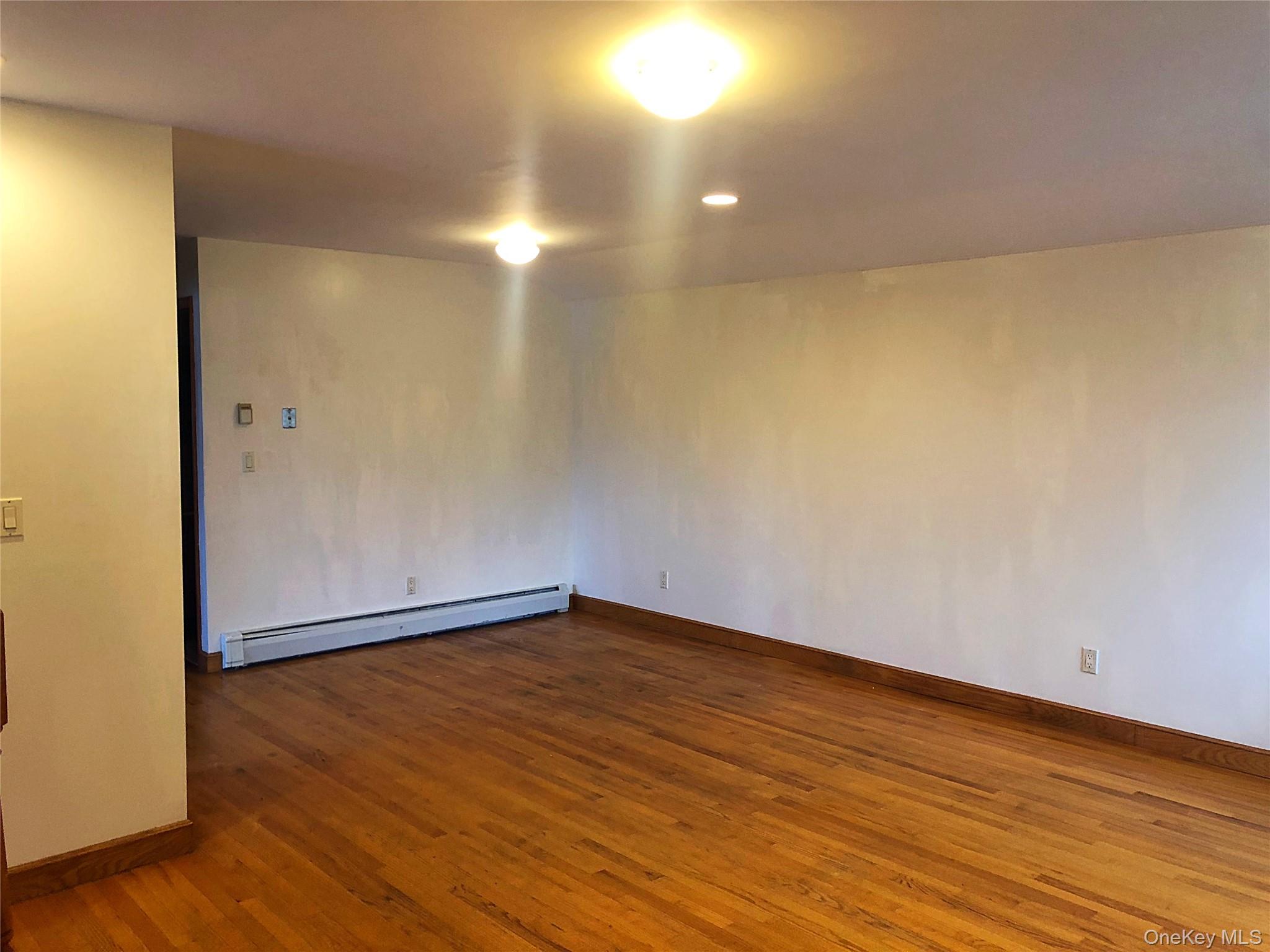 16446 77th Avenue – For Rent photo 5