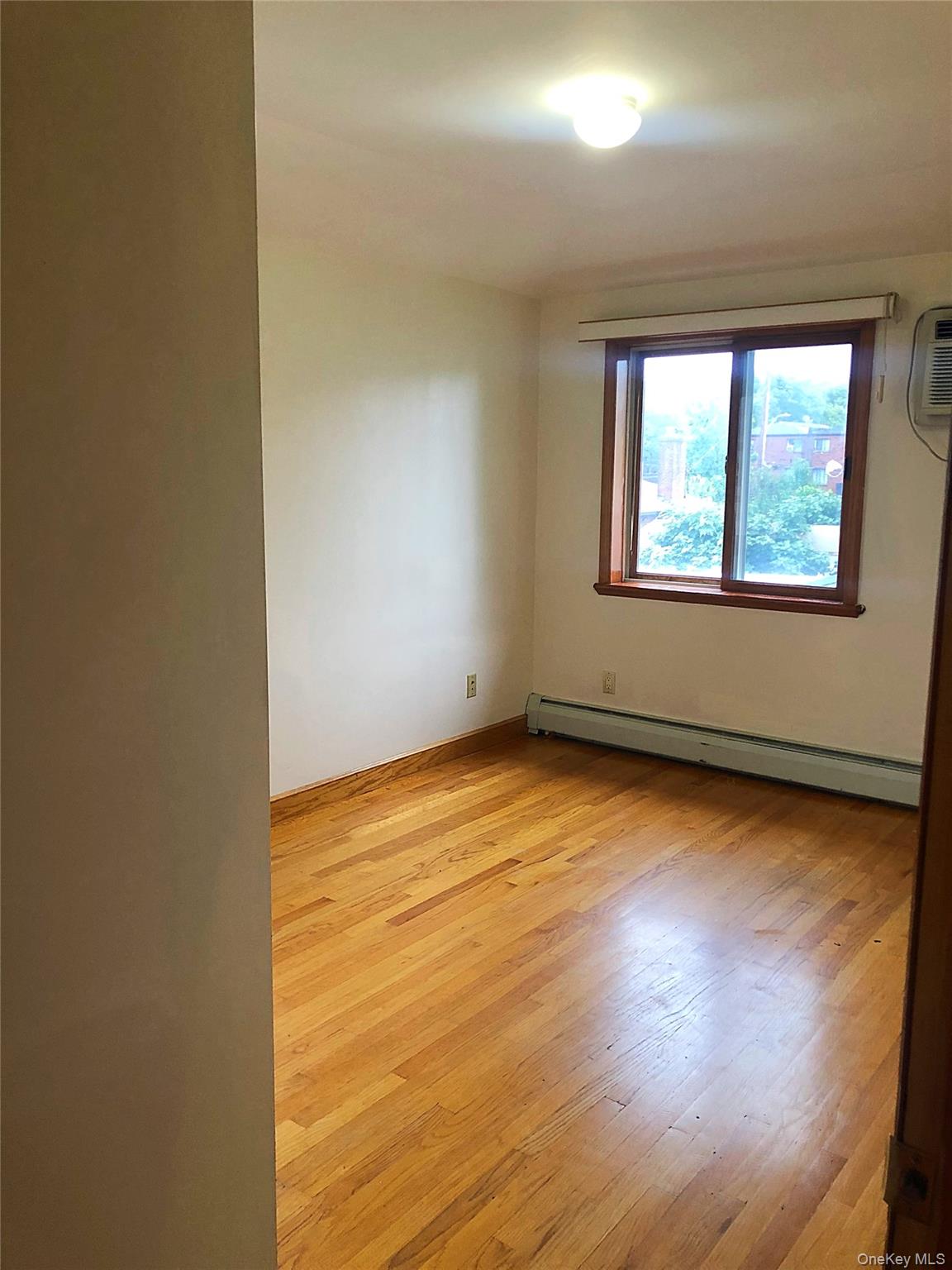 16446 77th Avenue – For Rent photo 12