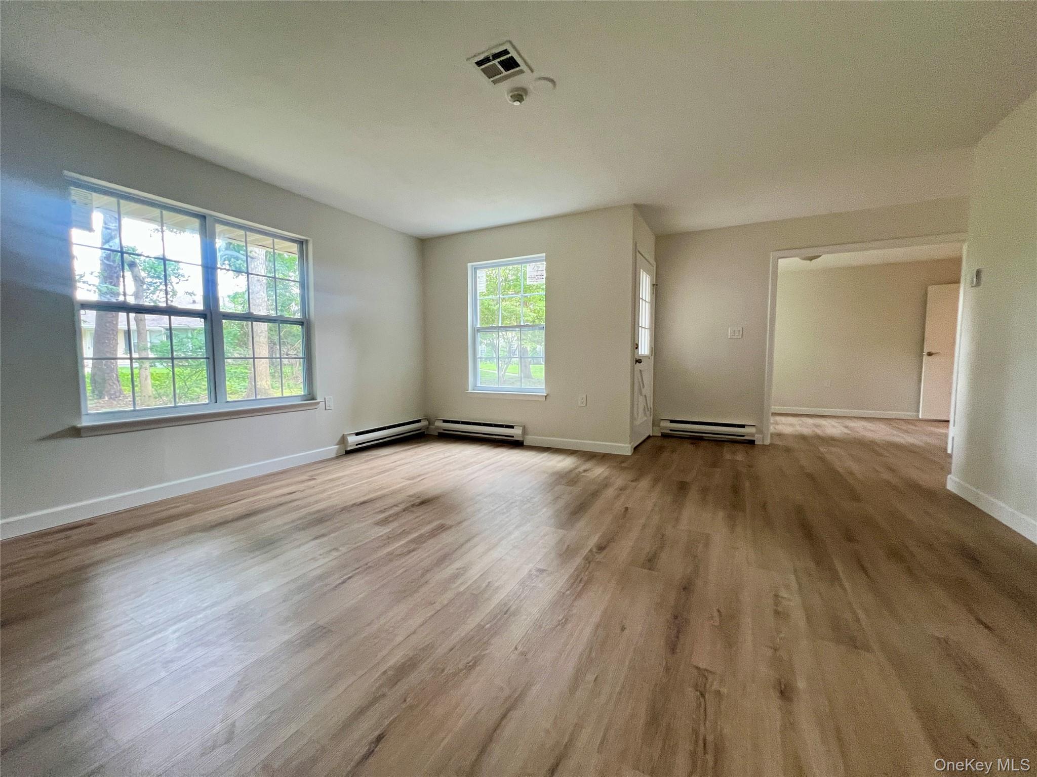 474 Darwen Drive, Unit A photo 7