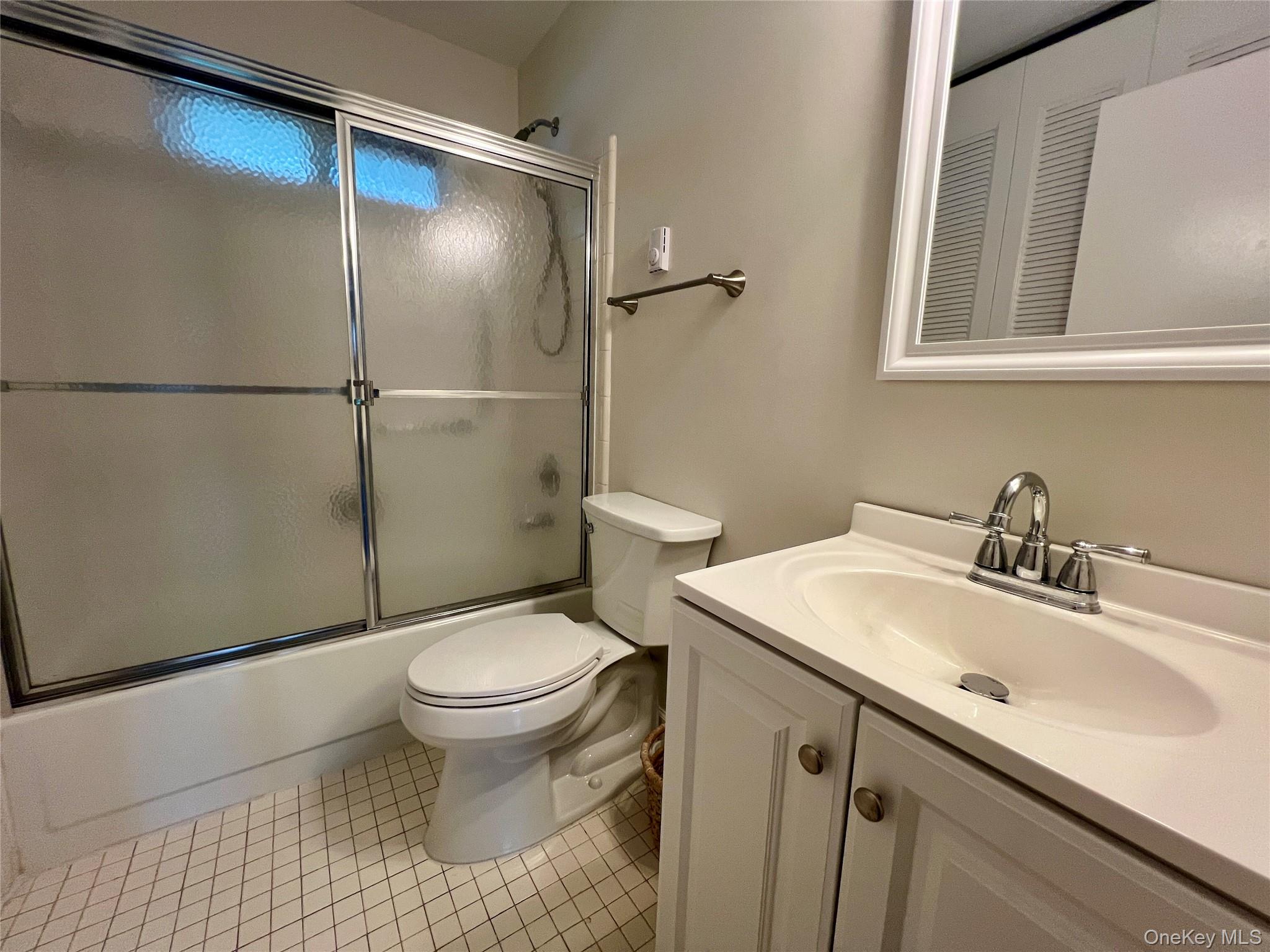 474 Darwen Drive, Unit A photo 13