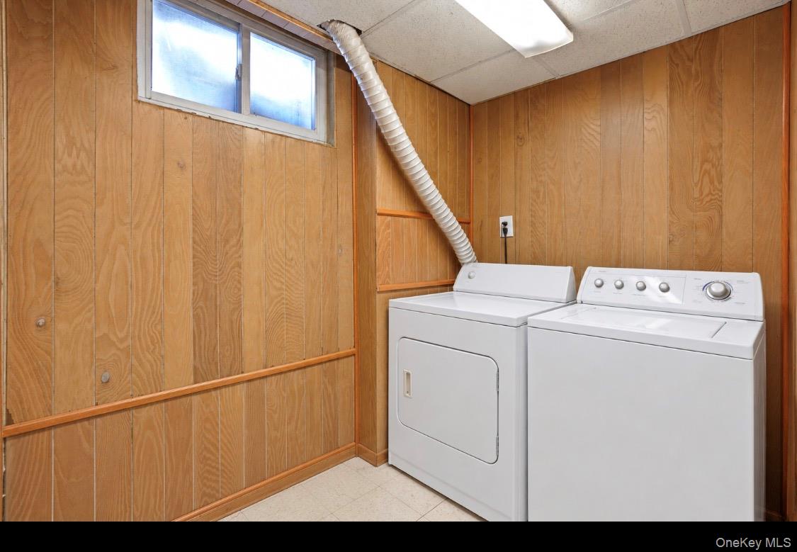 88-58 Aubrey Avenue – For Sale photo 35