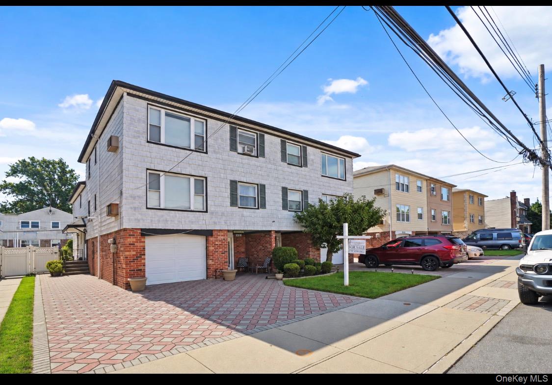 88-58 Aubrey Avenue – For Sale photo 2