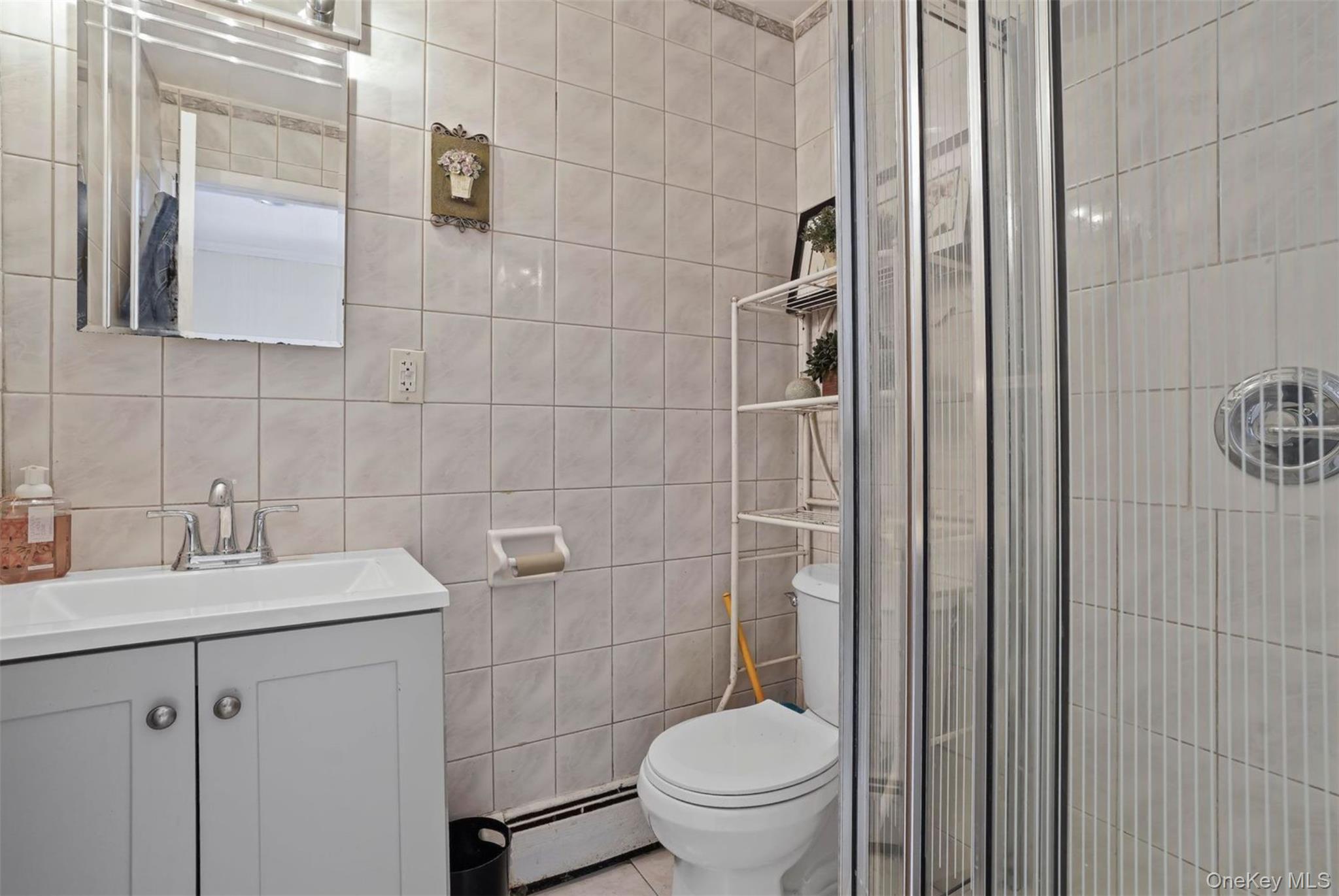 88-58 Aubrey Avenue – For Sale photo 5