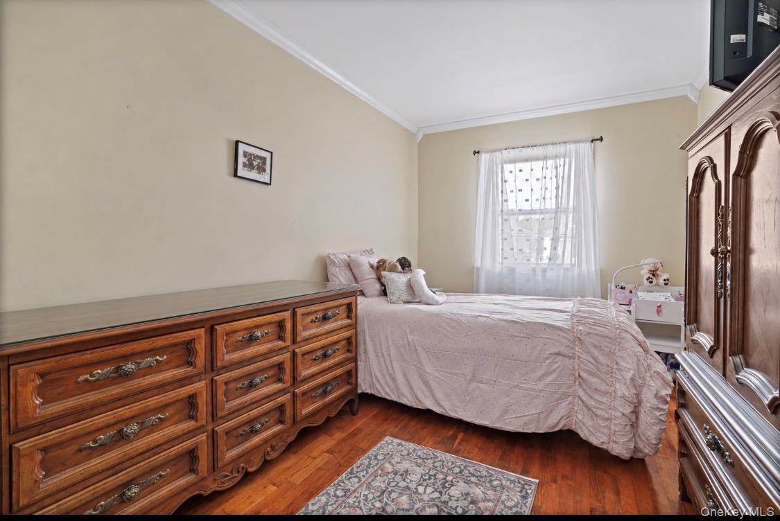 88-58 Aubrey Avenue – For Sale photo 33