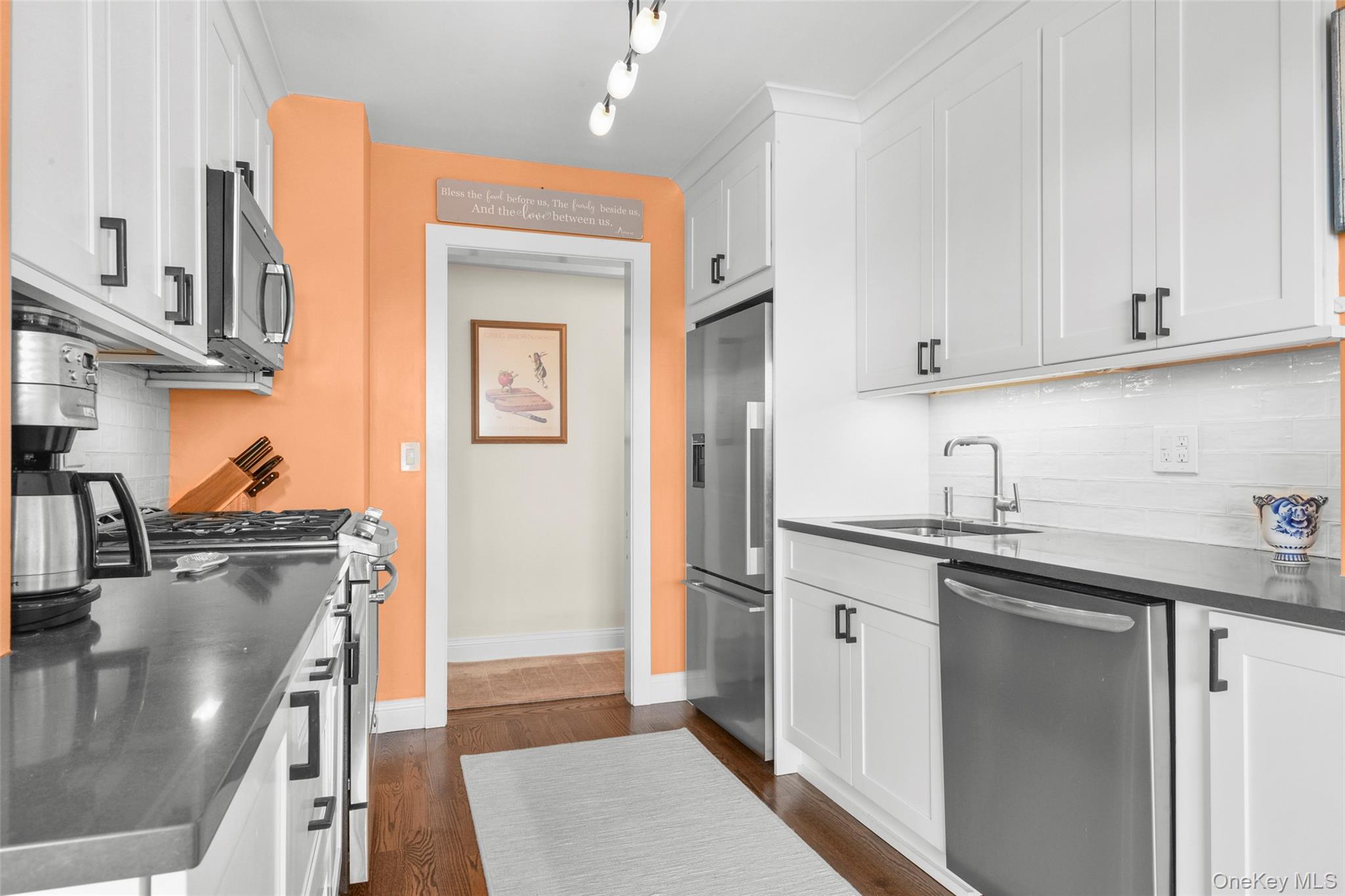 2 Washington Square, Unit 5G photo 12