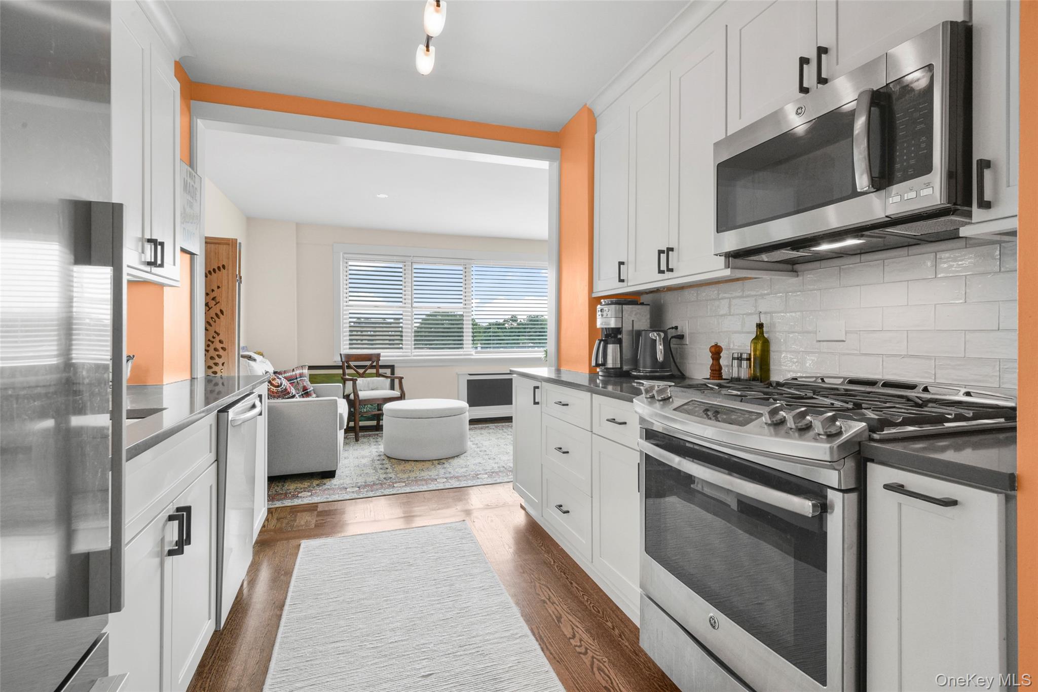 2 Washington Square, Unit 5G photo 13